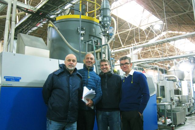 Recyclingpionier RECICLAR avanciert vom PET-Flake Hersteller zum High-End Produzenten