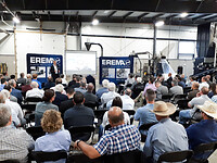 Am EREMA North America Discovery Day 2017 erhielten über 100 Kunden und Interessierte Einblick in die neuesten Recyclingtechnologien aus dem Hause EREMA.