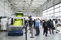Im Circonomic Centre konnten die Messebesucher Kunststoffrecycling täglich live erleben. Foto: Messe Düsseldorf/ctillmann
